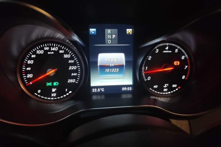Used Mercedes-Benz C-Class 2018 C 200 Sport Edition Odometer Close Up