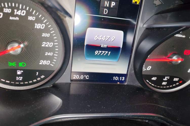 Used Mercedes-Benz C-Class 2018 C 200 Sport Edition Odometer Close Up