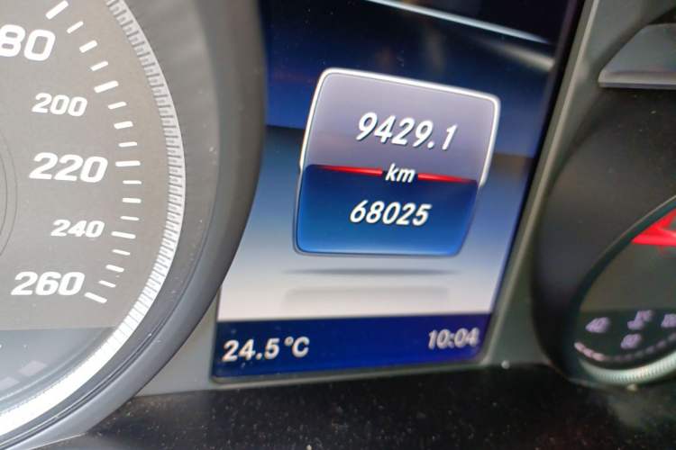 Used Mercedes-Benz C-Class 2018 C 200 L Sport Edition Achievement Special Edition Odometer Close Up
