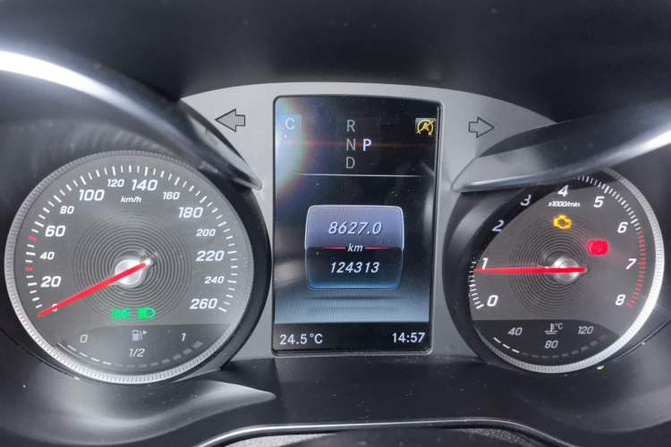 Used Mercedes-Benz C-Class 2018 C 200 L Sport Edition Achievement Special Edition Odometer Close Up