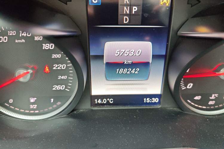 Used Mercedes-Benz C-Class 2018 C 200 L Sport Edition Achievement Special Edition Odometer Close Up
