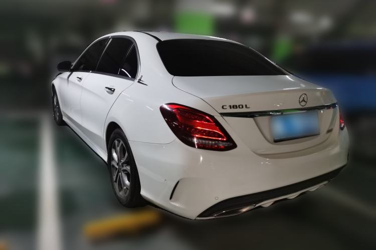 Used Mercedes-Benz C-Class 2018 C 180 L Fashion Edition Sport Version Rear Left 45 Deg