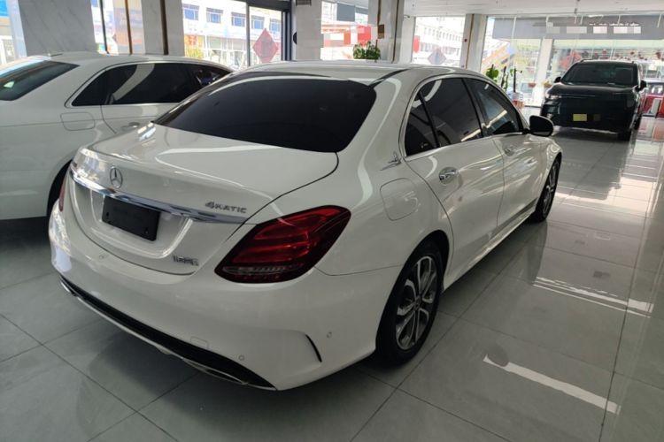 Used Mercedes-Benz C-Class 2018 C 180 L Fashion Edition Sport Version Rear Right 45 Deg