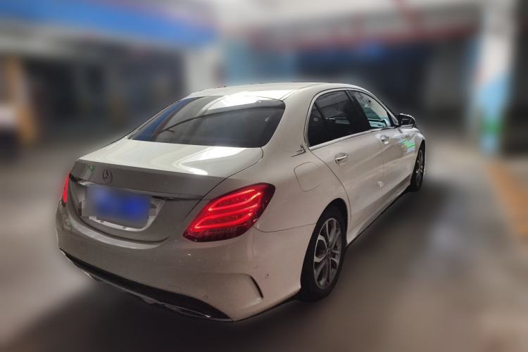 Used Mercedes-Benz C-Class 2018 C 180 L Fashion Edition Sport Version Rear Right 45 Deg