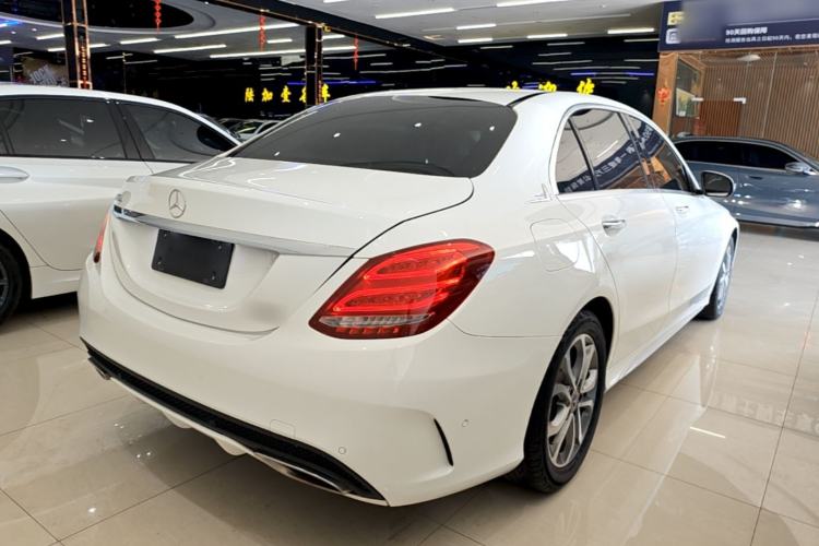 Used Mercedes-Benz C-Class 2018 C 180 L Fashion Edition Sport Version Rear Right 45 Deg