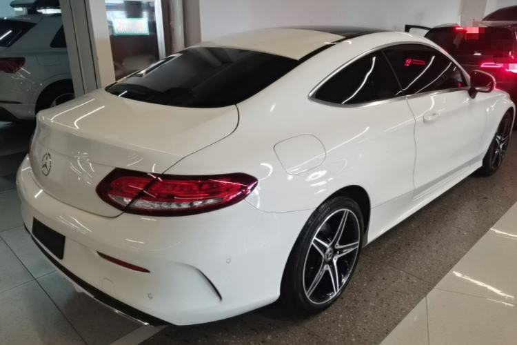 Used Mercedes-Benz C-Class 2018 C 200 Coupe Rear Right 45 Deg