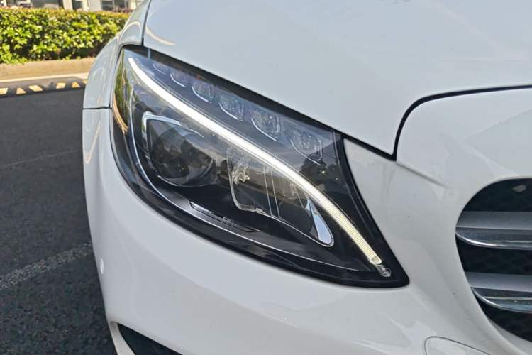 Used Mercedes-Benz C-Class 2018 C 200 L Sport Edition Right Front Headlight