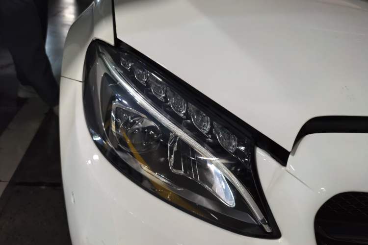 Used Mercedes-Benz C-Class 2018 C 200 Sport Edition Right Front Headlight