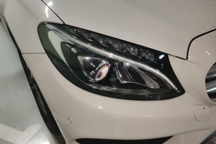Used Mercedes-Benz C-Class 2018 C 200 L Sport Edition Right Front Headlight