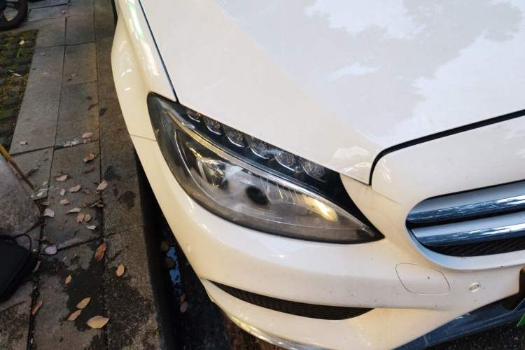Used Mercedes-Benz C-Class 2018 C 180 L Fashion Edition Sport Version Right Front Headlight