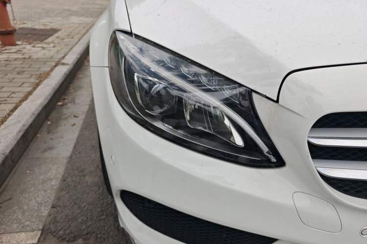 Used Mercedes-Benz C-Class 2018 C 200 L Sport Edition Right Front Headlight