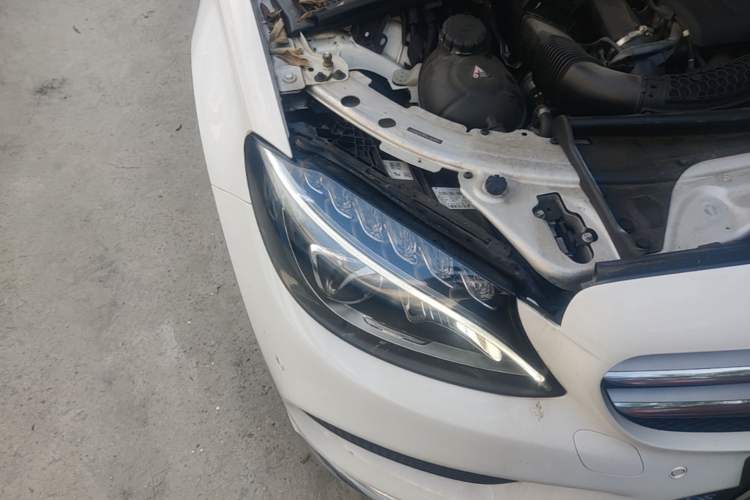 Used Mercedes-Benz C-Class 2018 C 200 L Sport Edition Right Front Headlight