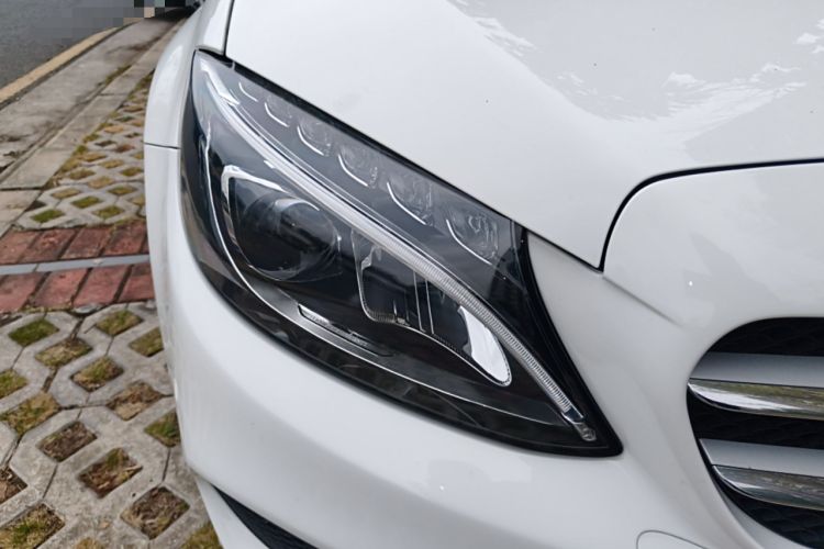 Used Mercedes-Benz C-Class 2018 C 180 L Fashion Edition Sport Version Right Front Headlight