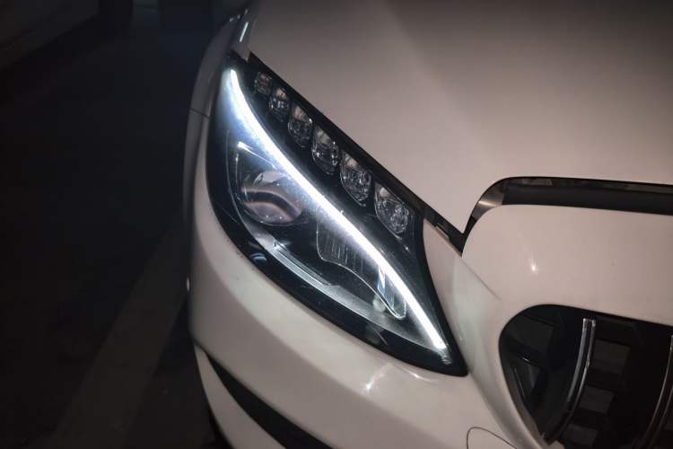 Used Mercedes-Benz C-Class 2018 C 200 Sport Edition Right Front Headlight