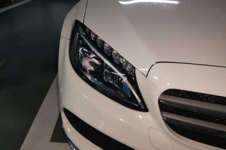 Used Mercedes-Benz C-Class 2018 C 200 L Sport Edition Right Front Headlight