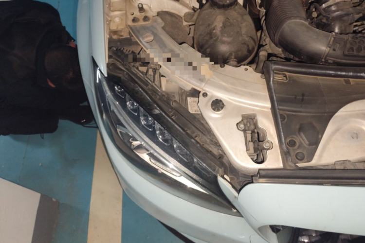 Used Mercedes-Benz C-Class 2018 C 200 Sport Edition Right Front Headlight
