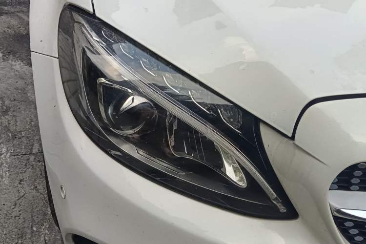 Used Mercedes-Benz C-Class 2018 C 200 L Sport Edition Right Front Headlight