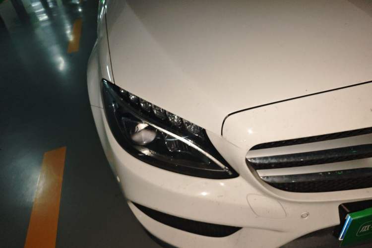 Used Mercedes-Benz C-Class 2018 C 180 L Fashion Edition Sport Version Right Front Headlight