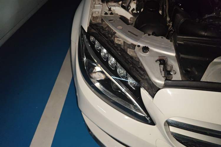 Used Mercedes-Benz C-Class 2018 C 200 L Sport Edition Achievement Special Edition Right Front Headlight