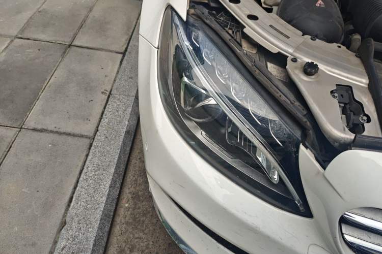 Used Mercedes-Benz C-Class 2018 C 200 L Sport Edition Right Front Headlight