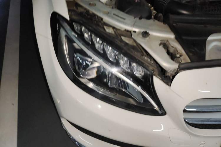 Used Mercedes-Benz C-Class 2018 C 200 L Sport Edition Right Front Headlight