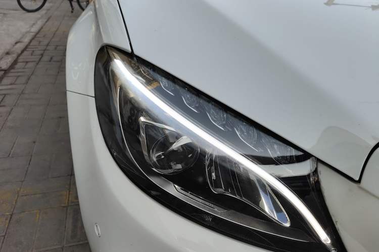 Used Mercedes-Benz C-Class 2018 C 200 L Sport Edition Right Front Headlight