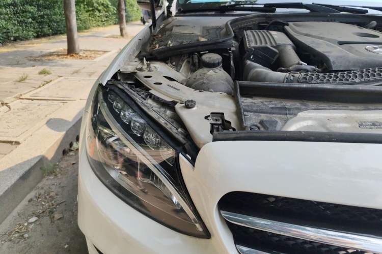 Used Mercedes-Benz C-Class 2018 C 200 Sport Edition Right Front Headlight