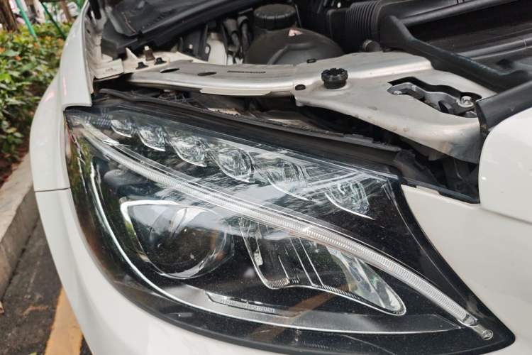 Used Mercedes-Benz C-Class 2018 C 200 L Sport Edition Right Front Headlight
