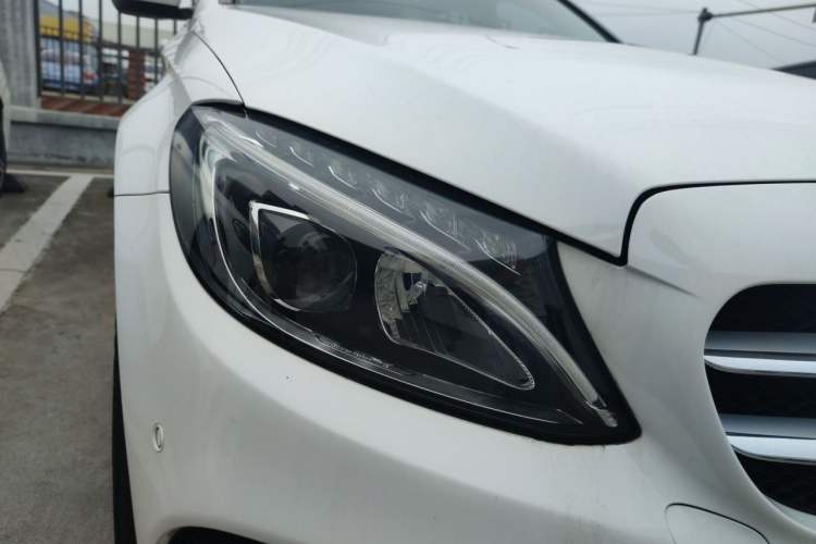 Used Mercedes-Benz C-Class 2018 C 200 Estate Right Front Headlight