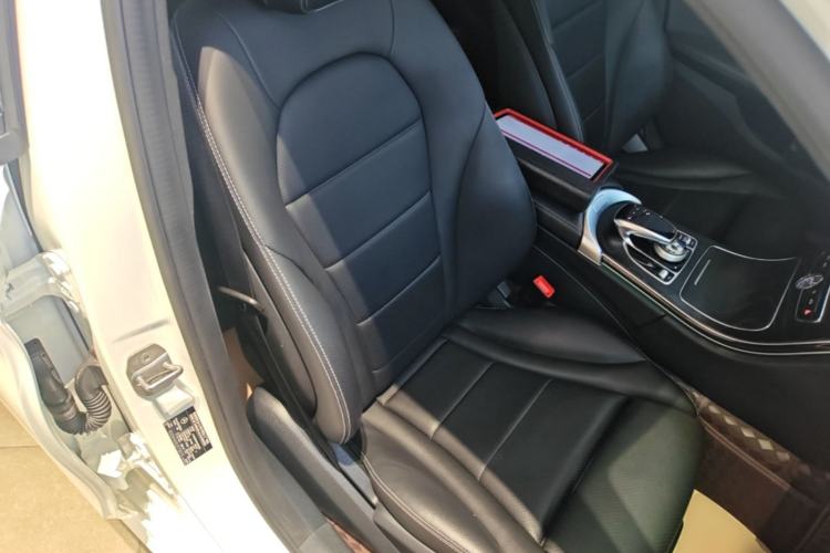 Used Mercedes-Benz C-Class 2018 C 180 station wagon Right Front Seat