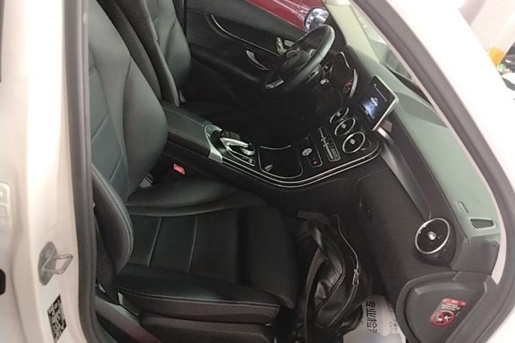 Used Mercedes-Benz C-Class 2018 C 200 L Sport Edition Achievement Special Edition Right Front Seat