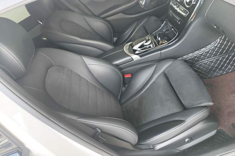 Used Mercedes-Benz C-Class 2018 C 200 Sport Edition Right Front Seat