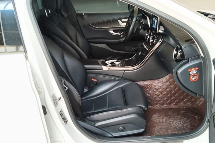 Used Mercedes-Benz C-Class 2018 C 200 L Sport Edition Right Front Seat