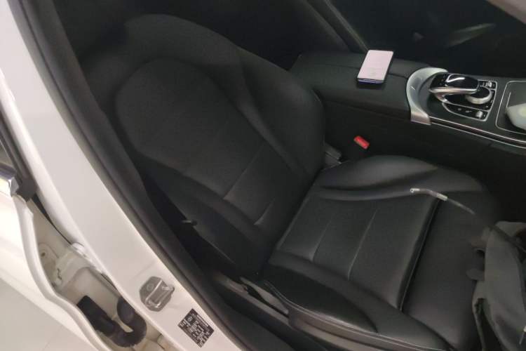 Used Mercedes-Benz C-Class 2018 C 200 L 4MATIC Sport Edition Right Front Seat