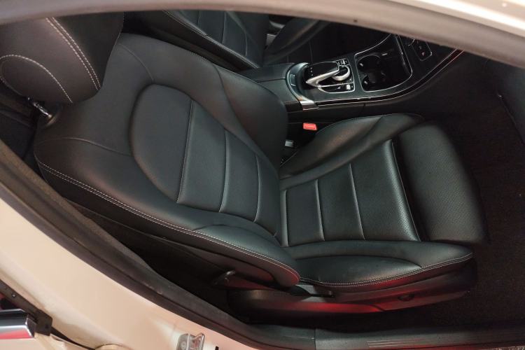 Used Mercedes-Benz C-Class 2018 C 200 Estate Right Front Seat