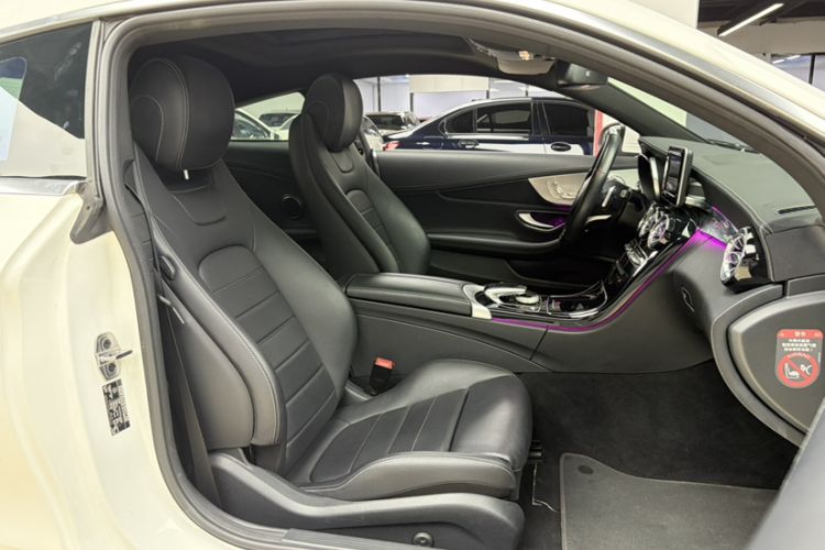 Used Mercedes-Benz C-Class 2018 C 200 Coupe Right Front Seat