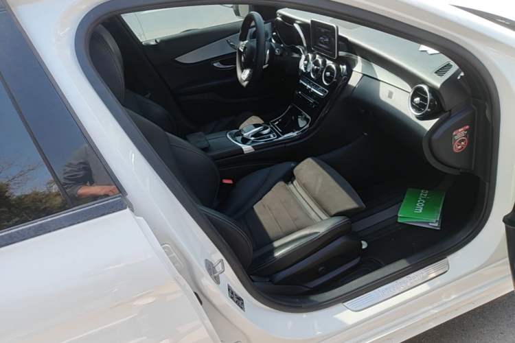 Used Mercedes-Benz C-Class 2018 C 200 Sport Edition Right Front Seat