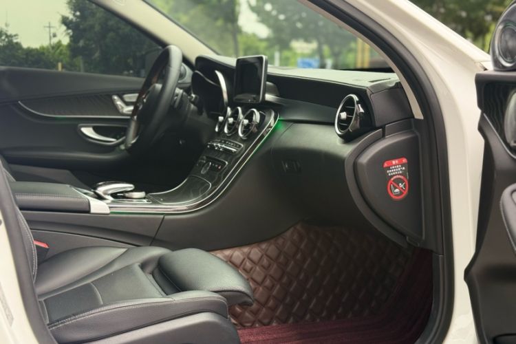 Used Mercedes-Benz C-Class 2018 C 200 L Sport Edition Right Front Seat