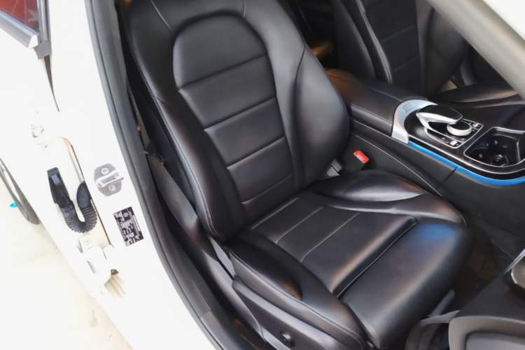 Used Mercedes-Benz C-Class 2018 C 180 L Fashion Edition Sport Version Right Front Seat