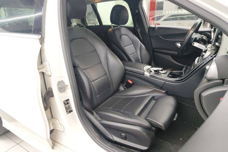 Used Mercedes-Benz C-Class 2018 C 200 Estate Right Front Seat