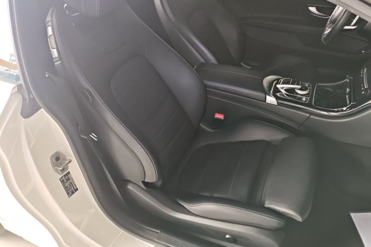 Used Mercedes-Benz C-Class 2018 C 200 4MATIC Coupe Right Front Seat