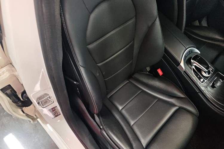 Used Mercedes-Benz C-Class 2018 C 200 Estate Right Front Seat