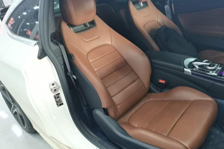 Used Mercedes-Benz C-Class 2018 C 200 Coupe Right Front Seat