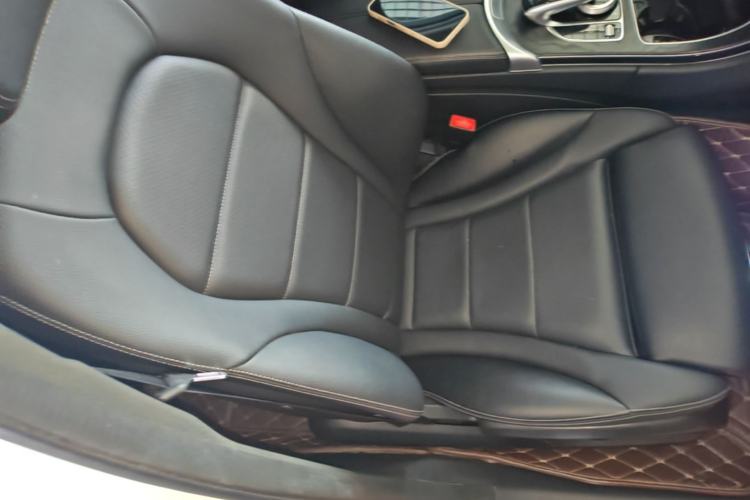 Used Mercedes-Benz C-Class 2018 C 180 L Fashion Edition Sport Version Right Front Seat