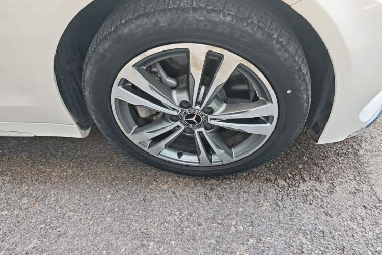 Used Mercedes-Benz C-Class 2018 C 200 L Sport Edition Right Front Wheel Hub