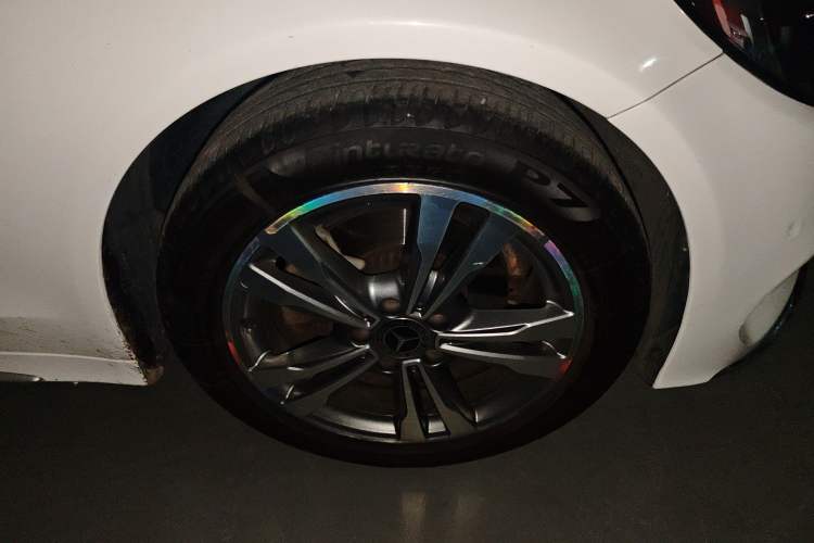 Used Mercedes-Benz C-Class 2018 C 200 L Sport Edition Right Front Wheel Hub