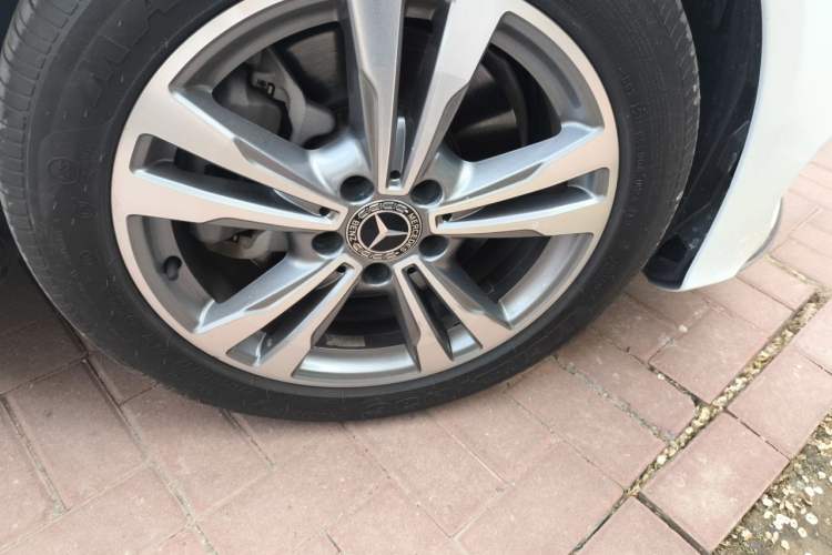 Used Mercedes-Benz C-Class 2018 C 200 L Sport Edition Right Front Wheel Hub