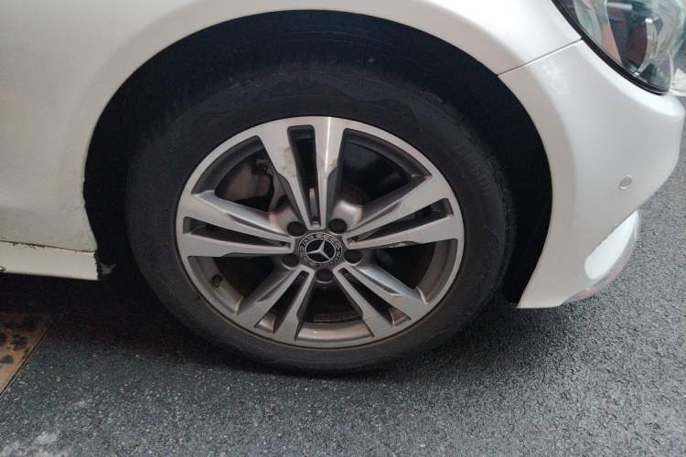 Used Mercedes-Benz C-Class 2018 C 200 L Sport Edition Right Front Wheel Hub