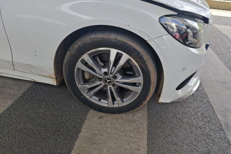 Used Mercedes-Benz C-Class 2018 C 200 L Sport Edition Right Front Wheel Hub