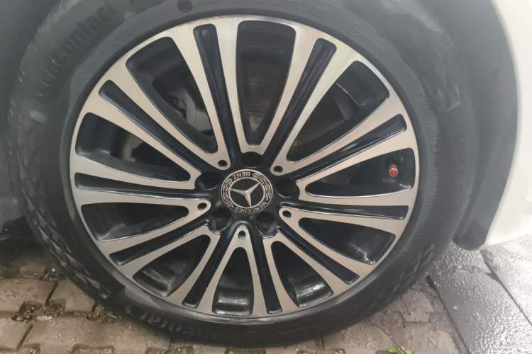 Used Mercedes-Benz C-Class 2018 C 200 L Right Front Wheel Hub
